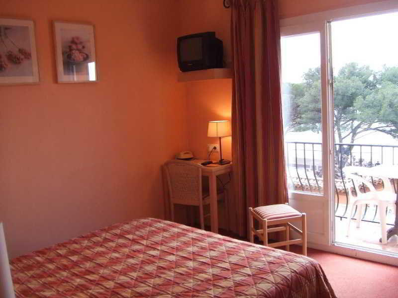 Logis Hotel Le Provencal Les Issambres Buitenkant foto