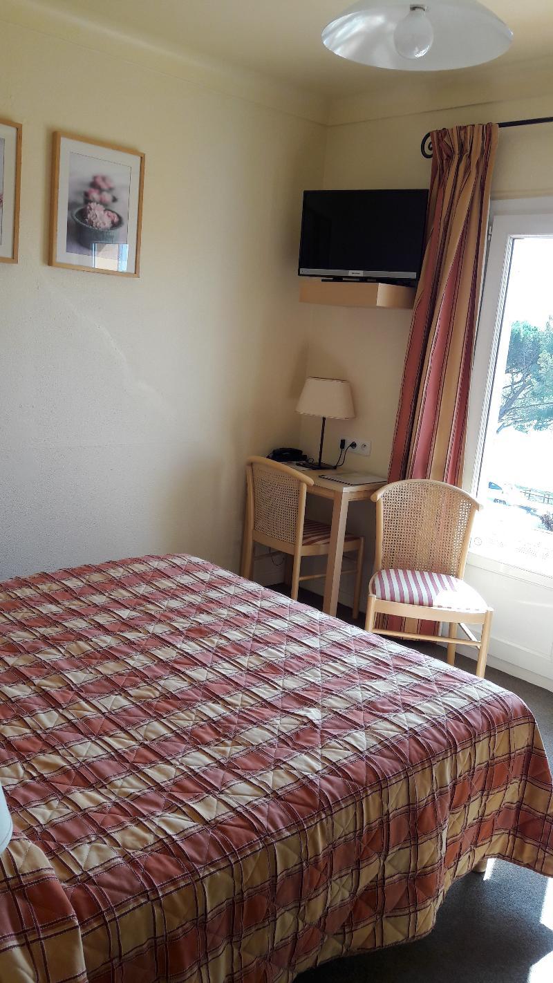 Logis Hotel Le Provencal Les Issambres Buitenkant foto
