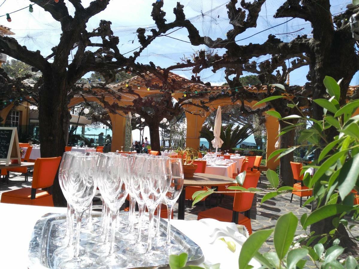Logis Hotel Le Provencal Les Issambres Buitenkant foto